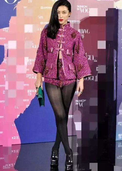 明星黑丝袜穿搭 正能量,明星正能量黑丝袜穿搭指南